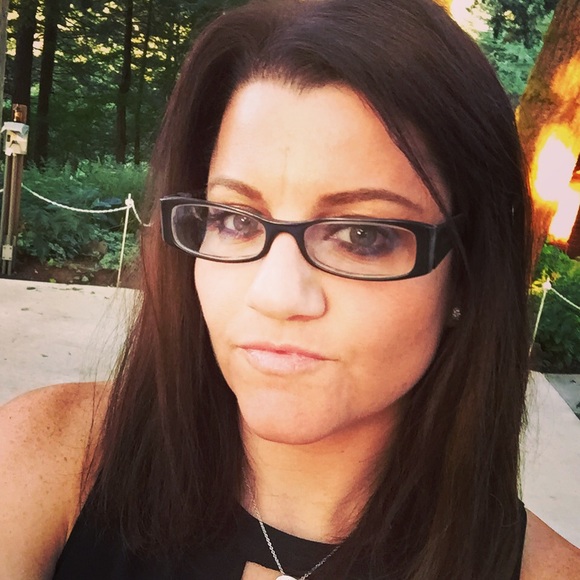 Meet your Posher, Kristin