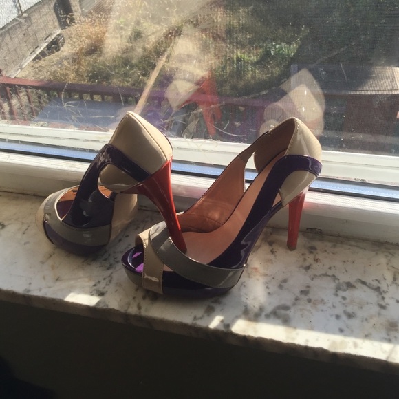 Peep toe heels