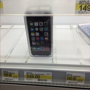 Meet your Posher, Brandi