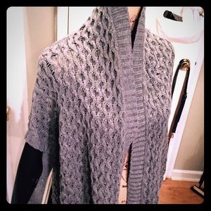 Sold !!!!Dex grey sweater with leather sleeves