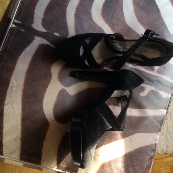 Marc Fisher black suede pumps size 6.5