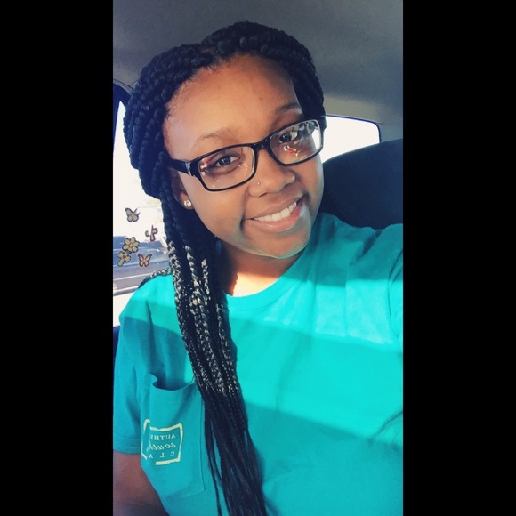 Meet your Posher, Ajavia - Picture 1 of 1