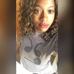 Meet your Posher, Tiara