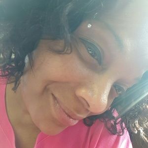 Meet your Posher, Carla