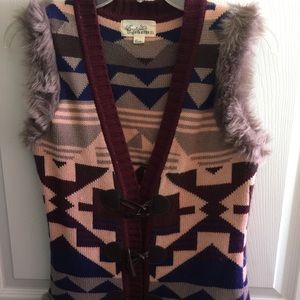 f21 aztec vest. s.
