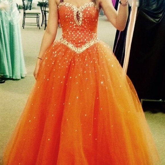 Orange ballgown - Picture 1 of 4