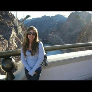 Meet your Posher, Jennifer