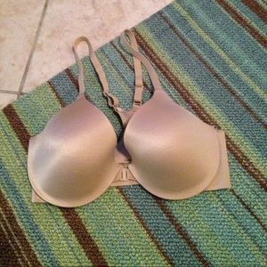 Front clasp bra