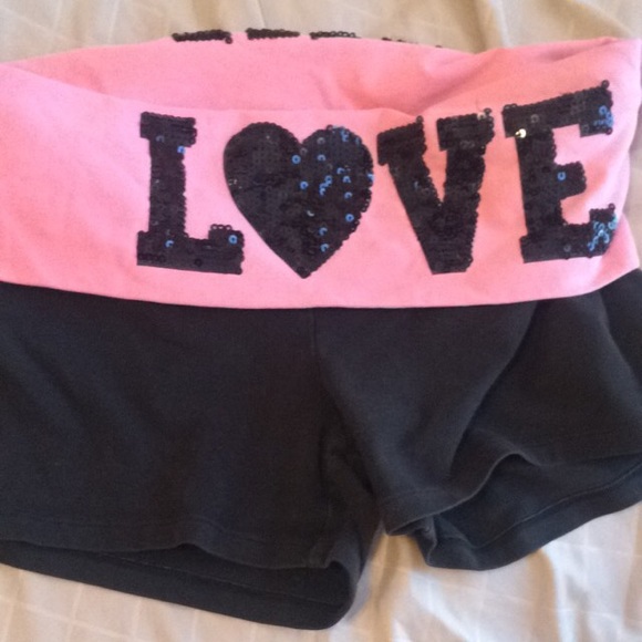 Yoga shorts - Picture 1 of 4