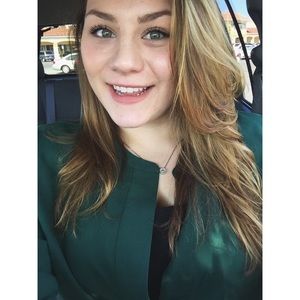 Meet your Posher, Priscilla