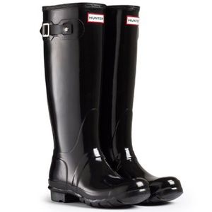 Hunter rain boots black