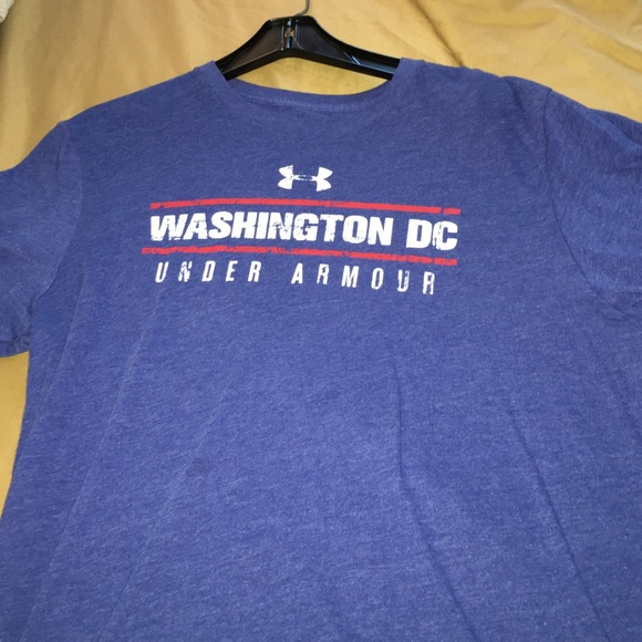 Mens Under Armor tshirt size large