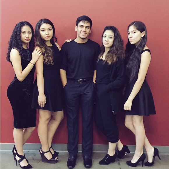 Meet your Posher, Ruby - Picture 1 of 4