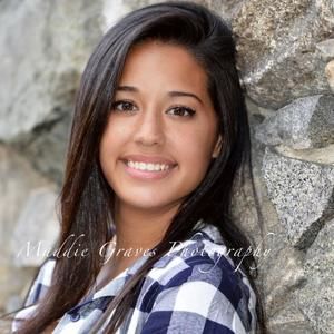 Meet your Posher, Alicia