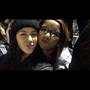 Meet your Posher, Maria