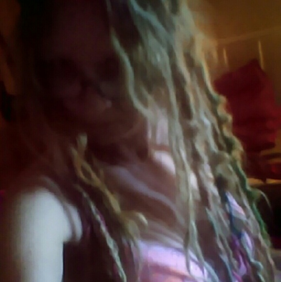 Meet your Posher, Kitty (Lydianon) - Picture 3 of 4