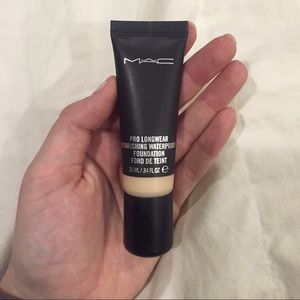 MAC Pro Longwear (reserved)