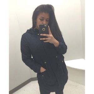 Meet your Posher, Carriebell