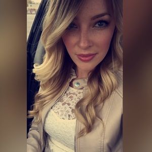 Meet your Posher, Melissa