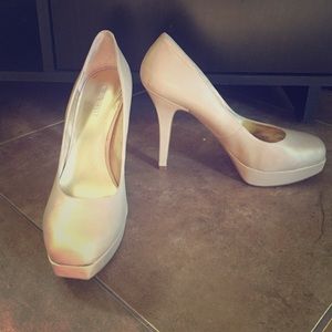 Nine West hopefloat platform high heel