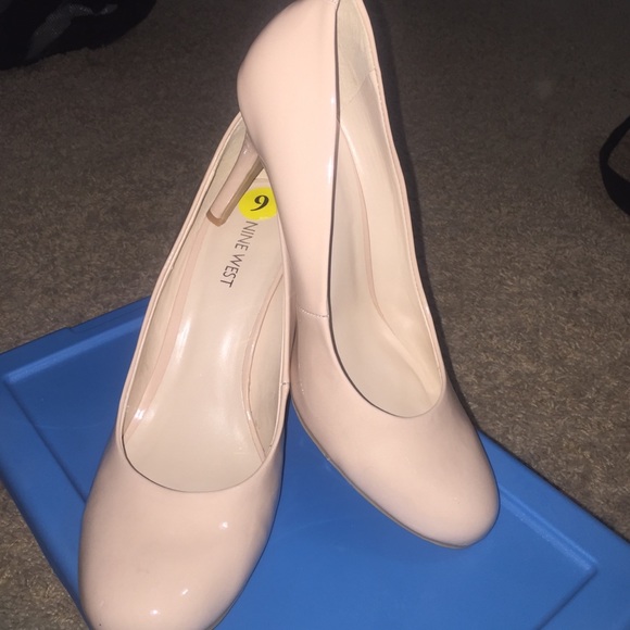 Nine West pumps
