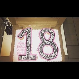 Meet your Posher, Alexis