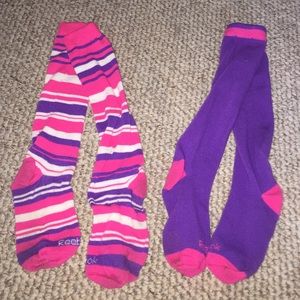 Bundle of 2 reebok soccer socks
