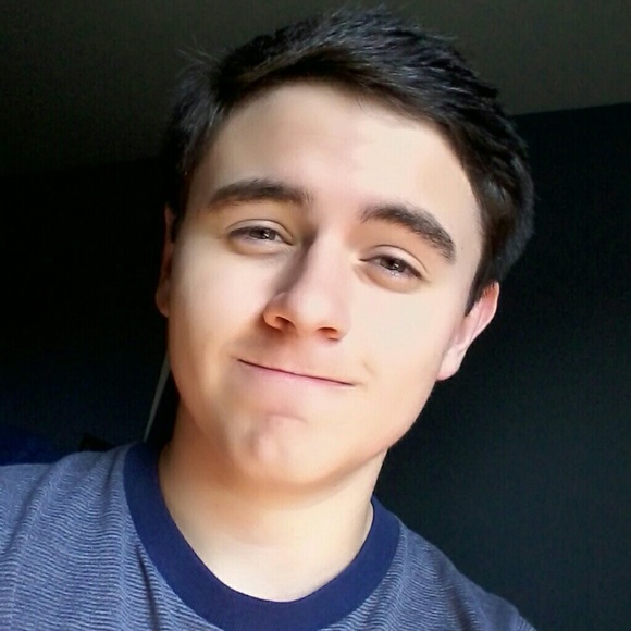 Meet your Posher, Alex - Picture 1 of 1