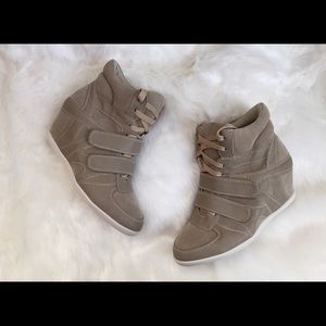 Cute Isabel Marant like sneaker shoe