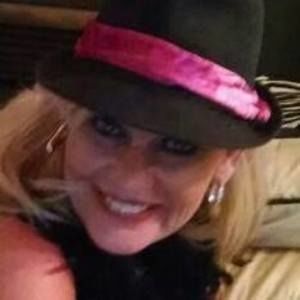 Meet your Posher, Jennie