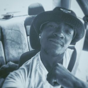 Meet your Posher, Devin