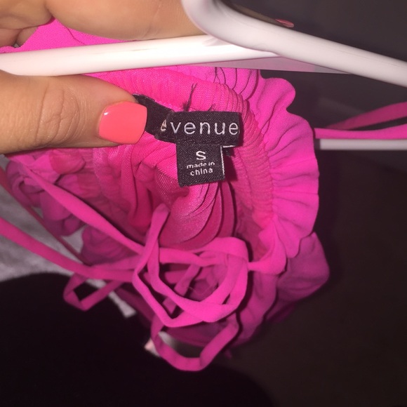 🔴SOLD🔴Bright pink gorgeous backless dress! - Picture 3 of 4