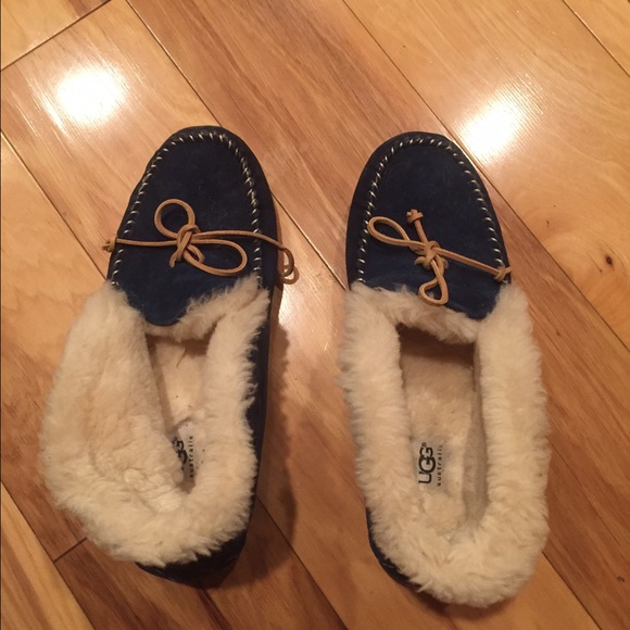 Brand new UGG Alena slippers
