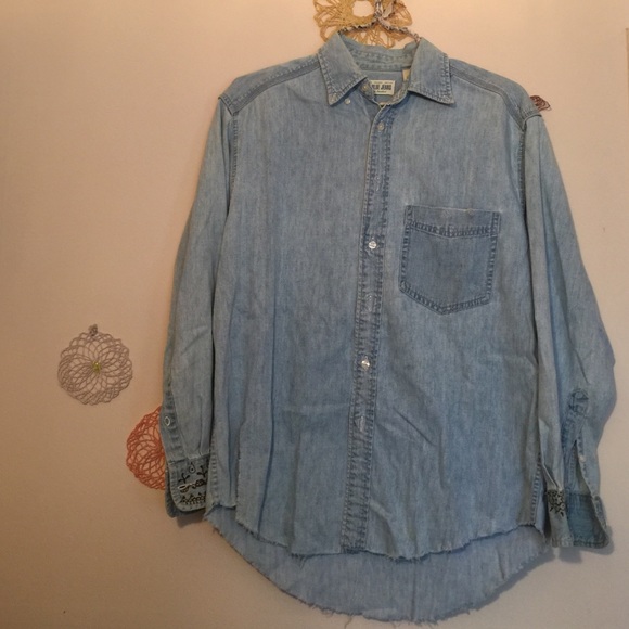 Vintage denim shirt with henna designs - Picture 1 of 4
