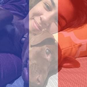 Meet your Posher, Larissa