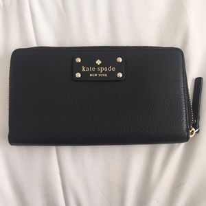 Kate Spade Zip Around Wallet