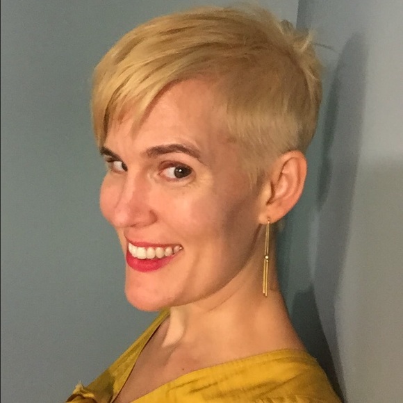 Meet your Posher, Rachel - Picture 1 of 1