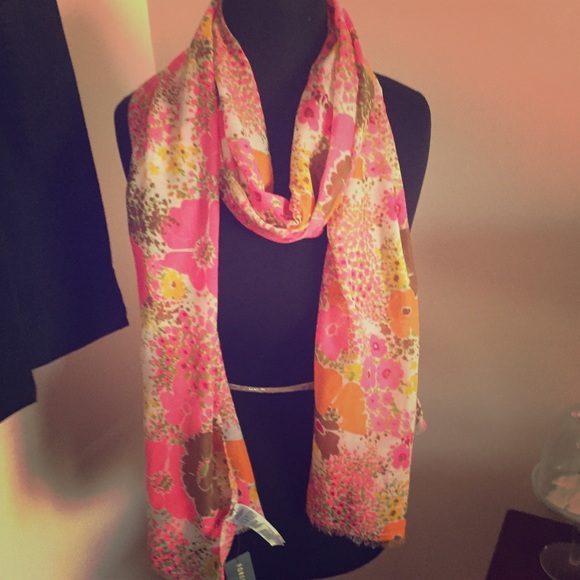 Colorful, beautiful scarf!!