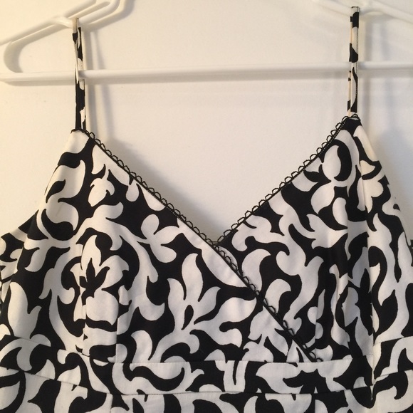 Anne Taylor dress - Picture 2 of 4