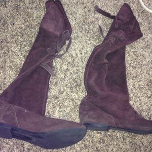 Brown calf sued boots