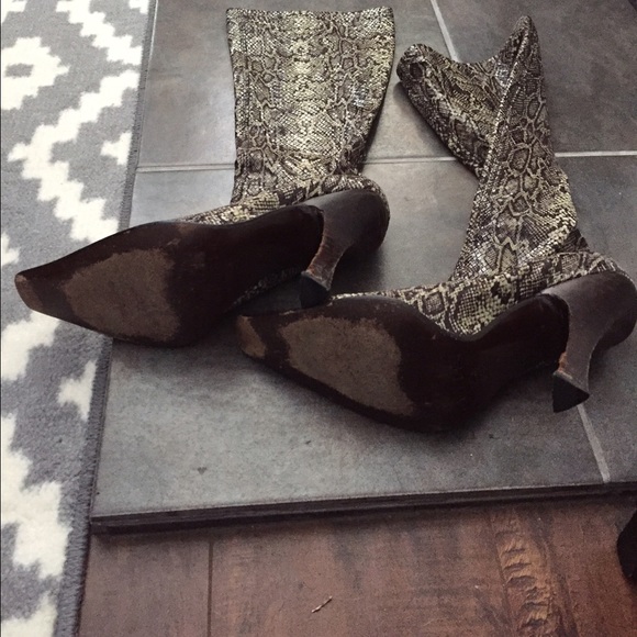 🎉🍾🎉🍾SOLD🎉🍾🎉🍾 - Picture 3 of 3