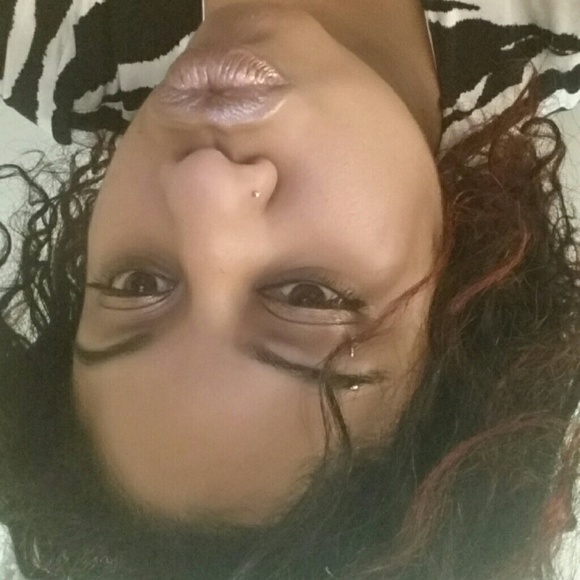 Meet your Posher, Erika - Picture 1 of 1