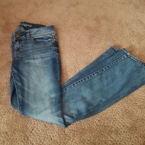 Kick boot jeans