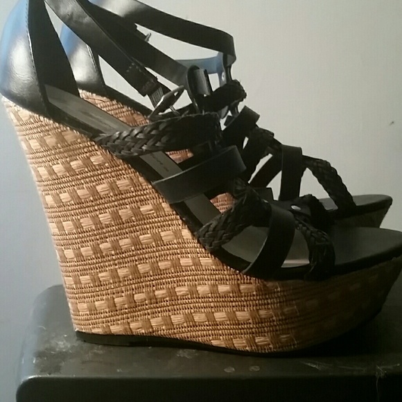 Black wedges - Picture 2 of 3