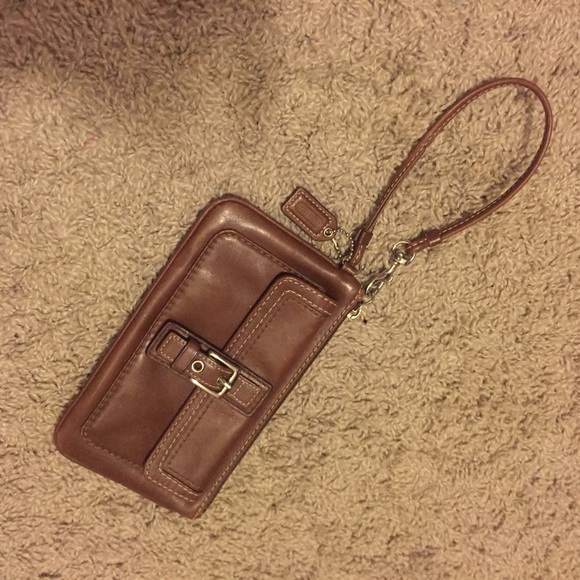 Simple Brown Leather Coach Clutch
