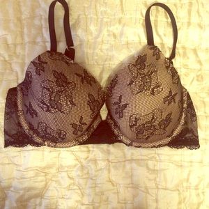 Victoria's Secret biofit bra.