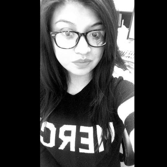 Meet your Posher, Nancy - Picture 1 of 1