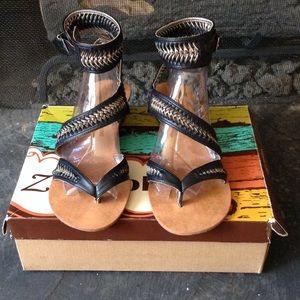 Strappy sandal