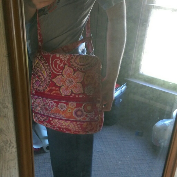 Vera Bradley Messenger bag