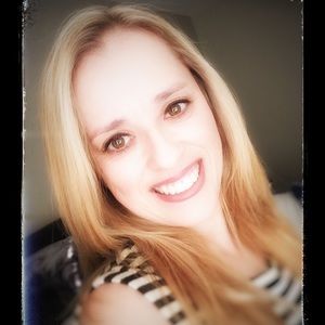 Meet your Posher, Vanessa